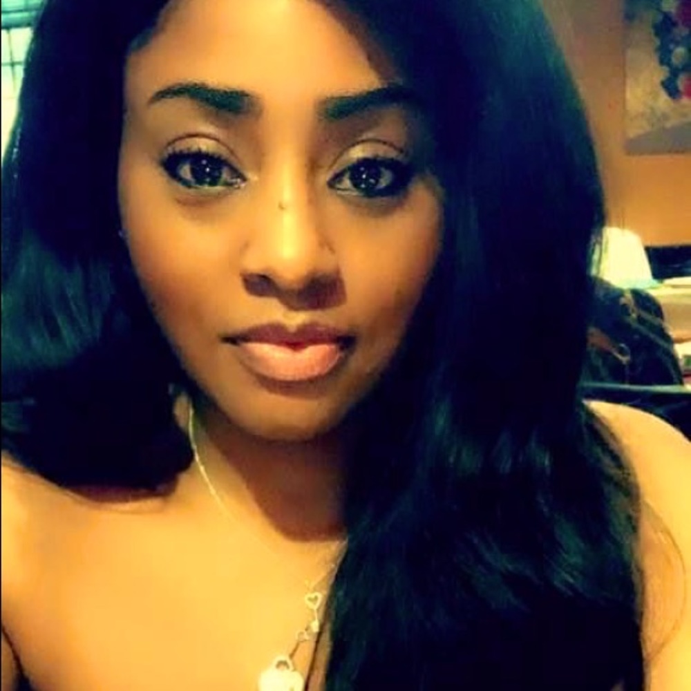 Meet your Posher, Tomeka